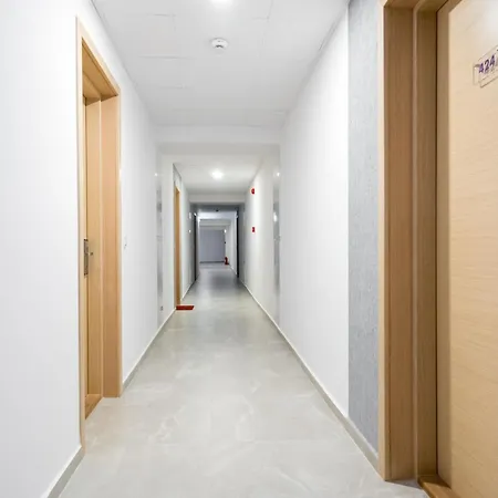 Apartment Deluxe - Perfect For Short Or Long Bukarest