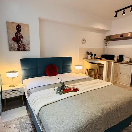 Apartment Deluxe - Perfect For Short Or Long