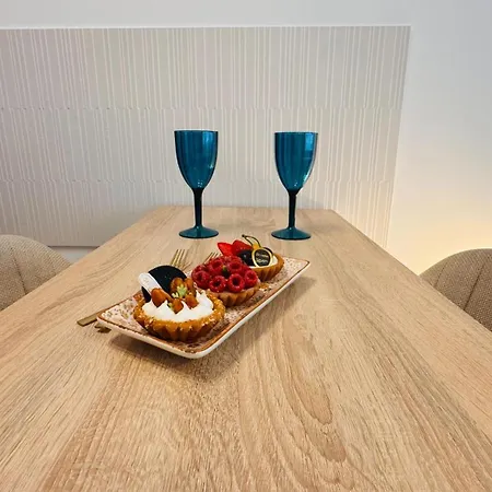 Deluxe - Perfect For Short Or Long Apartment *