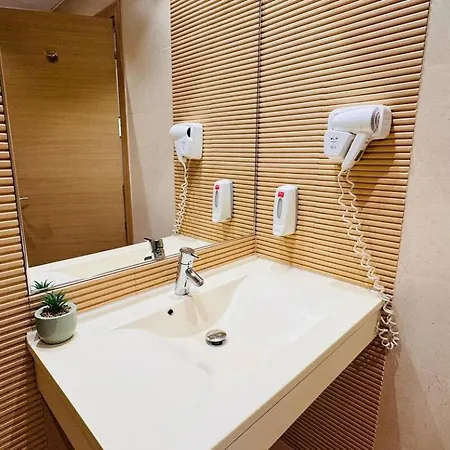 Apartment Deluxe - Perfect For Short Or Long