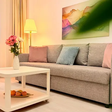 Apartment Deluxe - Perfect For Short Or Long Bucharest
