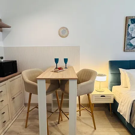 Deluxe - Perfect For Short Or Long *