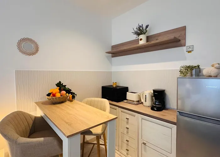Deluxe - Perfect For Short Or Long Apartment Bucharest
